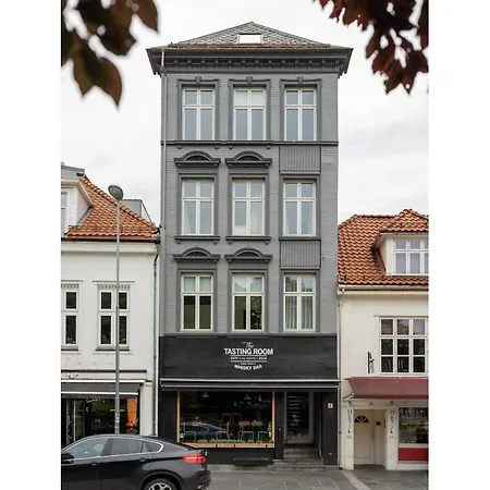 Large Flat With Balcony In Prime Location. Eg2 Apartamento Bergen